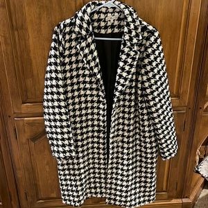 Houndstooth dress coat